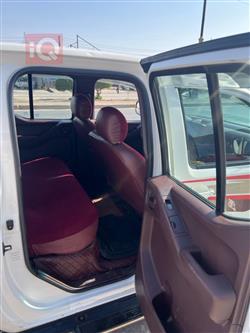 نيسان نافارا